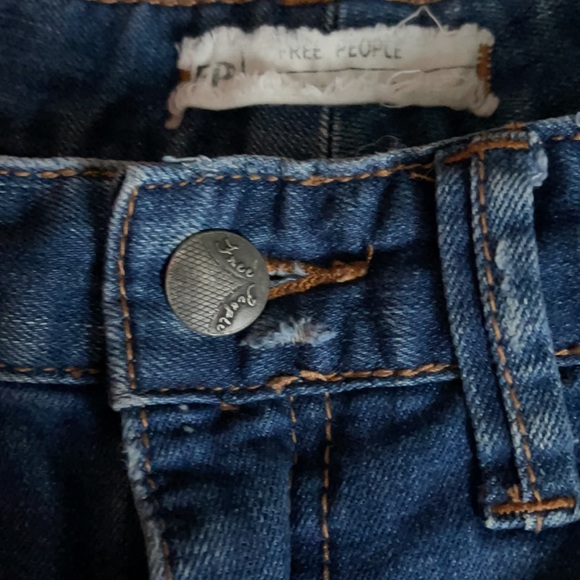 Free People Light Denim Wash Distressed Jeans - Picture 4 of 4